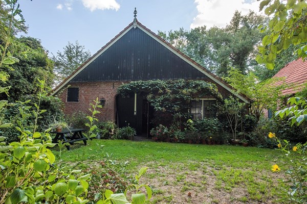 Ossendijk 1, Deurningen